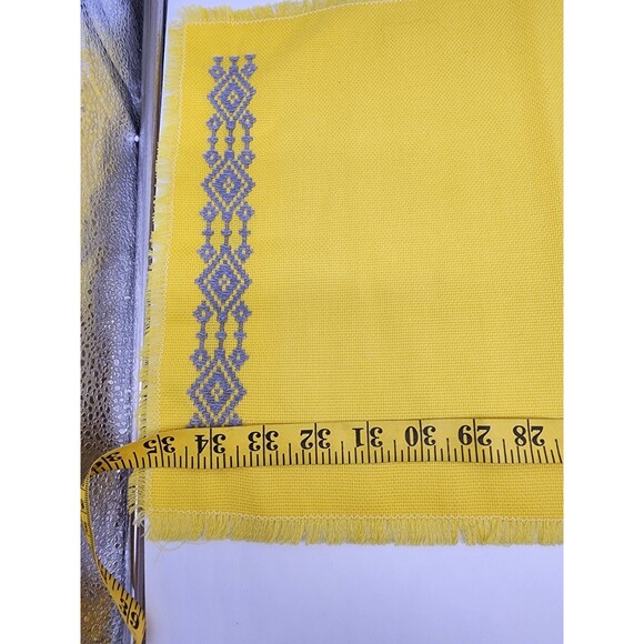 Vtg Hand Embroidered Applique Table Runner 4 Placemat 4 Napkin Set Yellow cloth - Picture 12 of 12